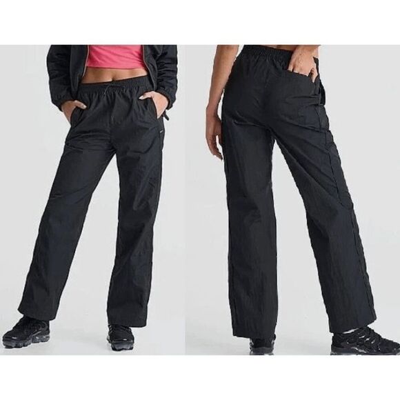 Nike Pants - Nike Women’s Windrunner UV 40+ Woven Pants Black Size L